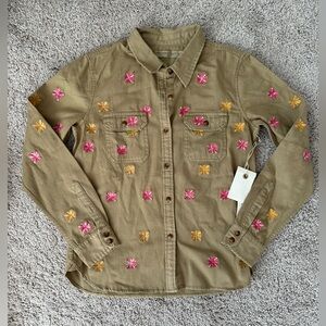 NWT Artisan De Luxe Embroidered Button Down Shirt